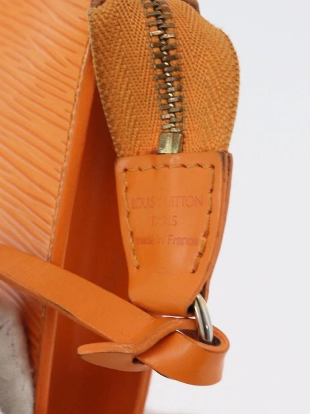 LOUIS VUITTON Epi Pochette Accessoires Pouch Orange Mandarin M5294H Auth 172673 - Picture 11 of 16